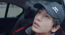 闫盼盼丰满大乳人体欣赏